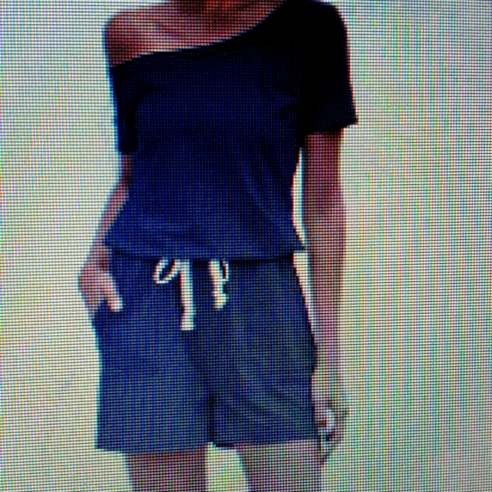 New navy romper